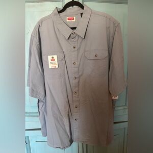 New Wrangler Men’s Button- Up Shirt